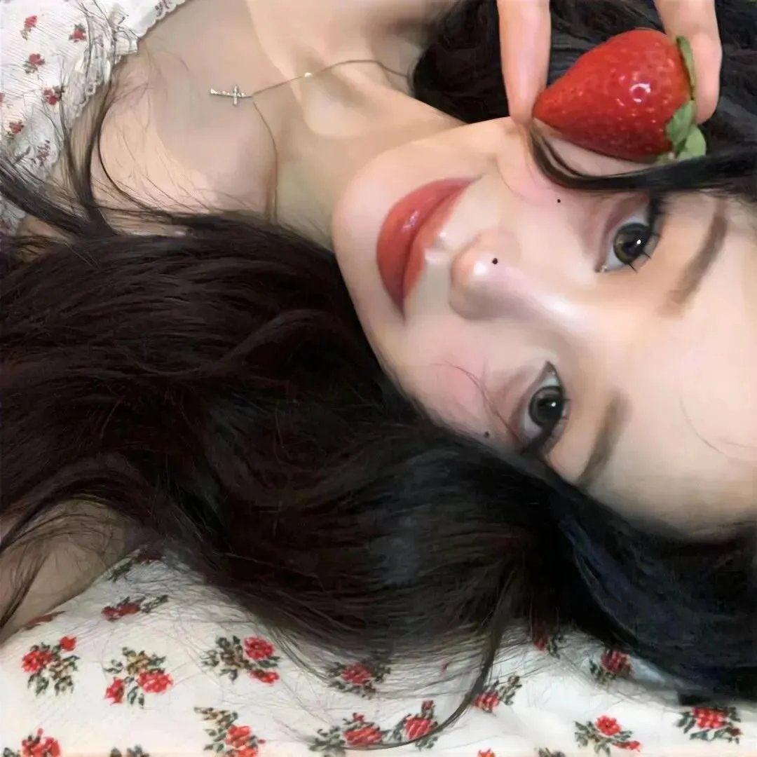 鲨鱼女孩
